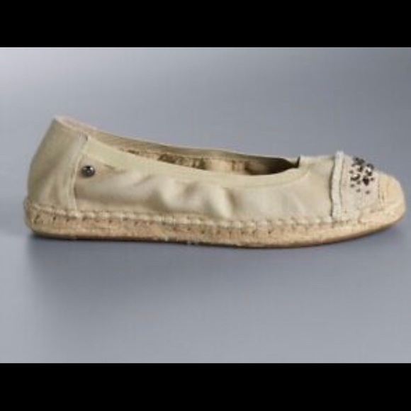 NIB NWT simply Vera Vera wang honey crisp flats - Picture 1 of 8